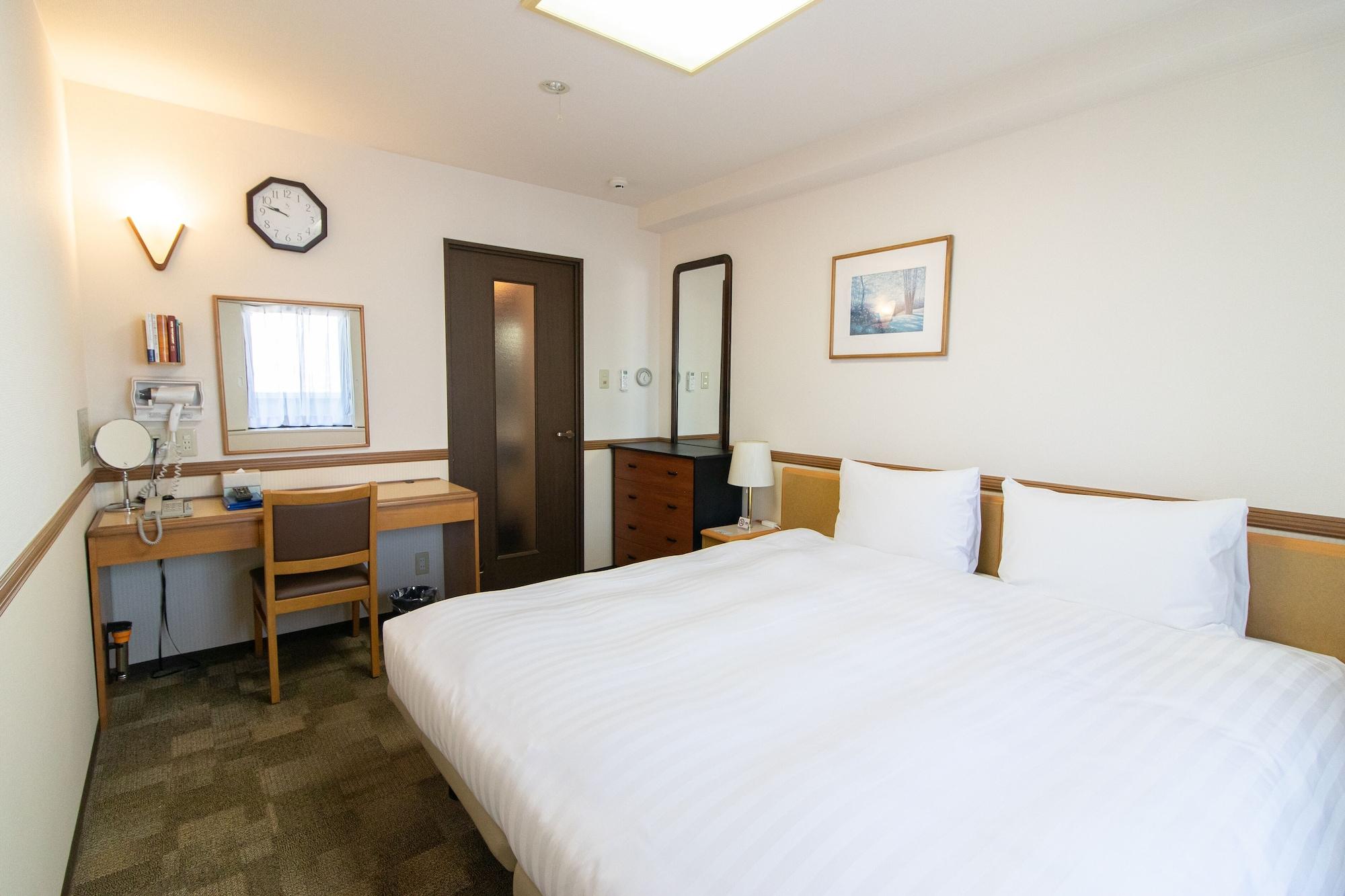 Toyoko Inn Hokkaido Sapporo Susukino Minami Exterior foto